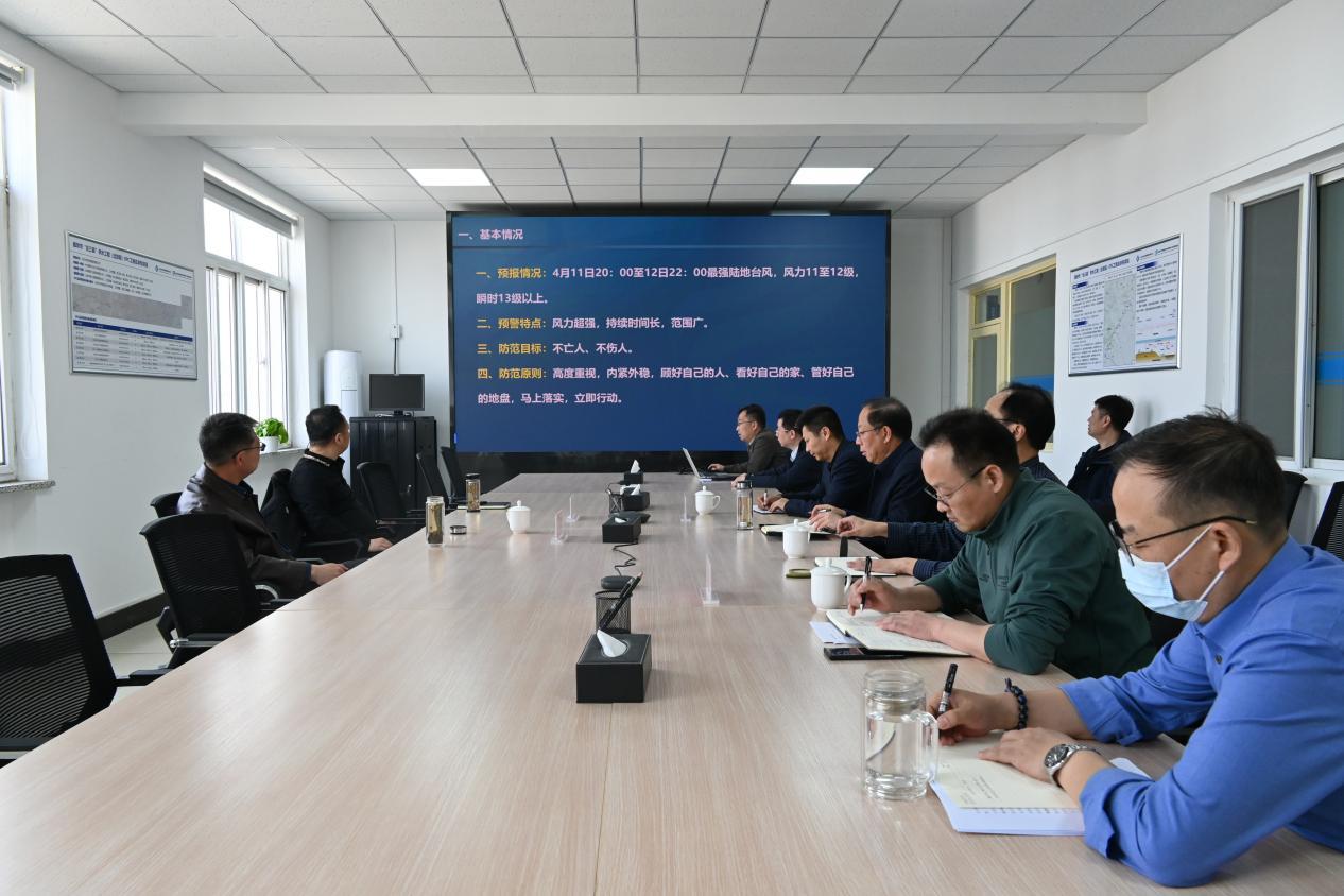 mk最新网页登录党委副书记、董事、总经理刘晓光 赴“北三县”项目办开展极端大风天气应急部署现场检查